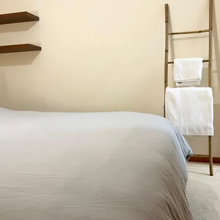 212 Apartment, A 2-bedroom Escape Διαμέρισμα *